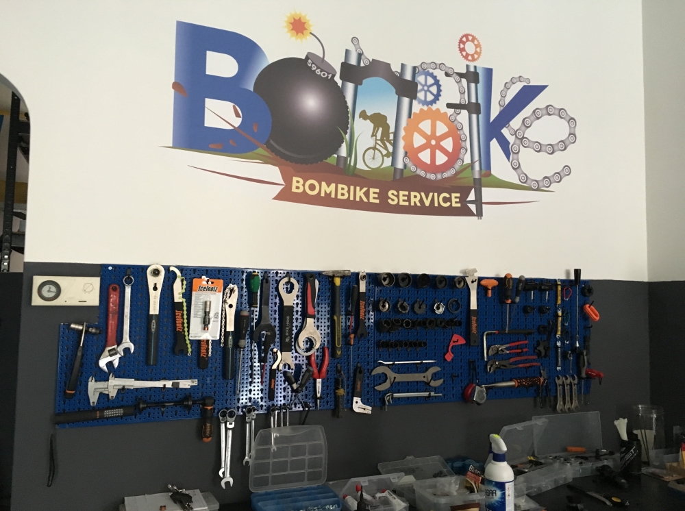 Benvenuti nel nostro sito web - BOMBIKE SERVICE
